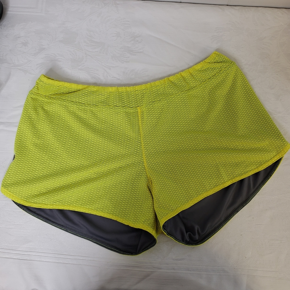 COPY - Holloway Shorts Women's Size Large